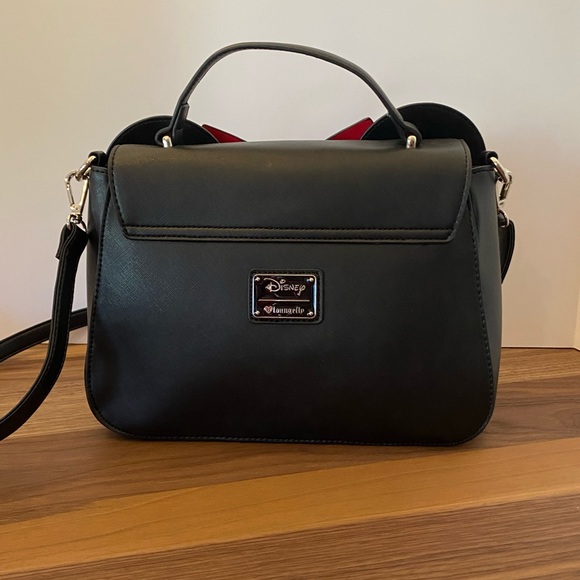 Loungefly Disney Minnie Mouse Ears & Red Bow Crossbody Bag Black & Red. - Picture 4 of 12